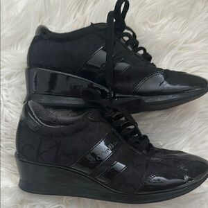 Calvin Klein Black Wedge Sneakers Fashion-Forward Design